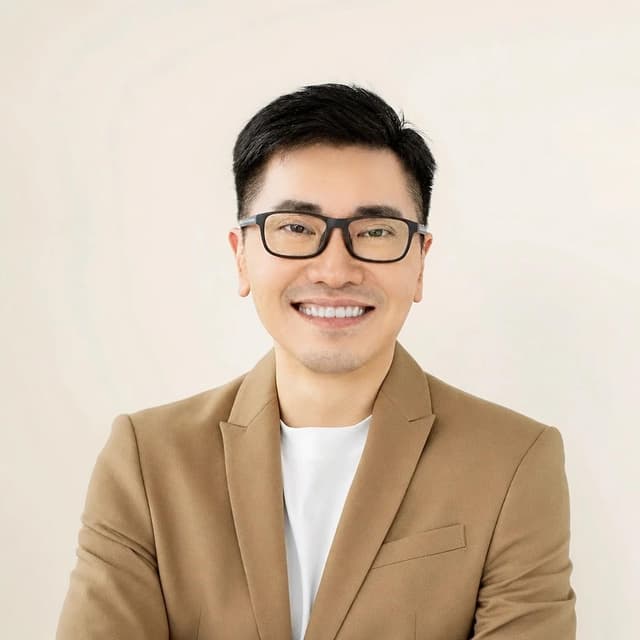 Dr Kenneth Lee